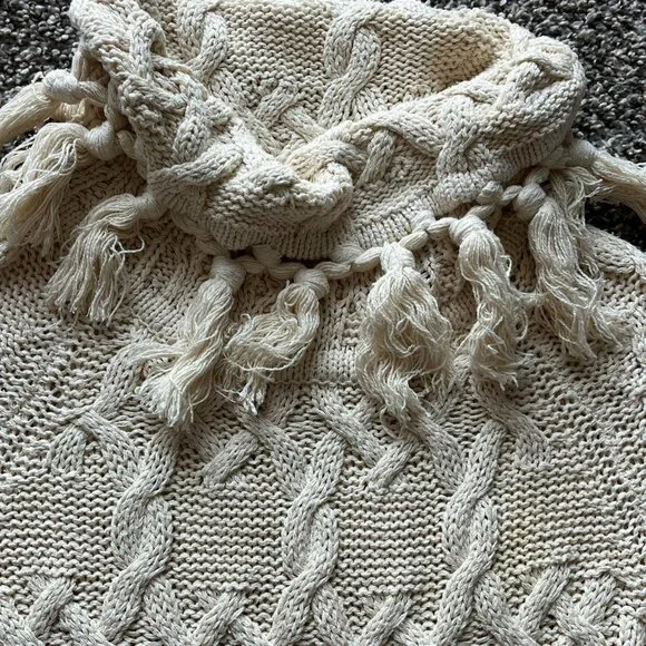 Vintage Chaus 100% Silk Cable Knit Sweater Womens Med Cream Tassels Indie Fairy - Picture 2 of 7